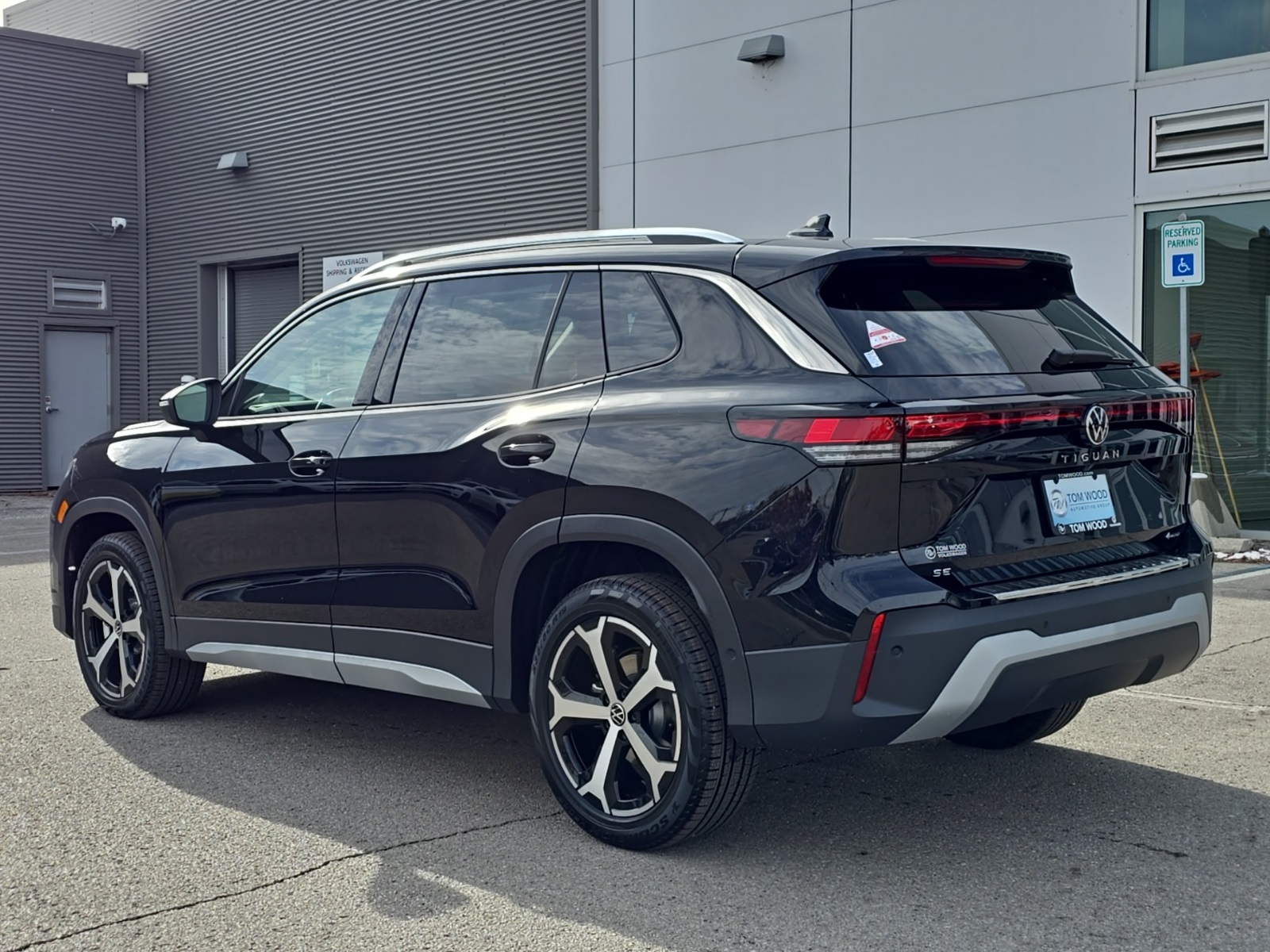 new 2026 Volkswagen Tiguan car, priced at $38,894