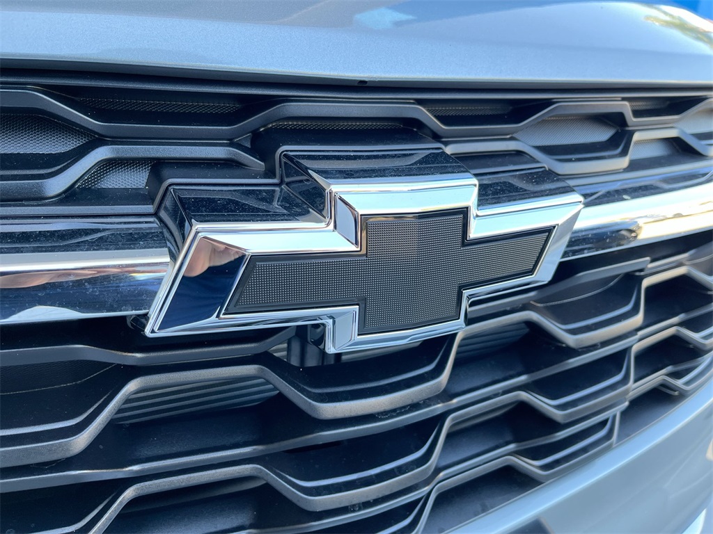 new 2025 Chevrolet Trax car, priced at $23,342
