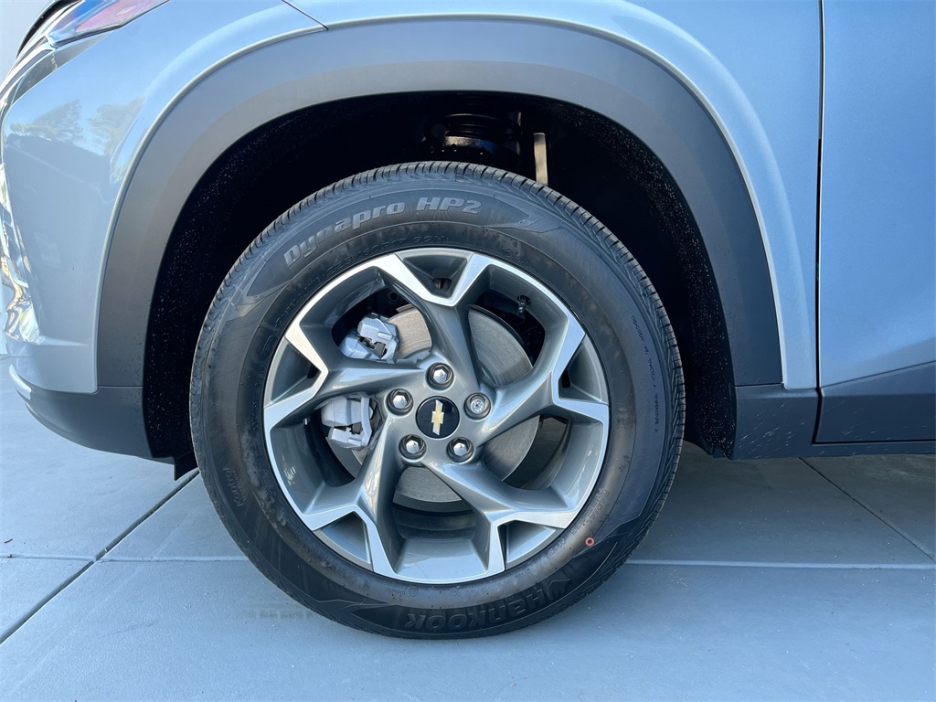 new 2025 Chevrolet Trax car, priced at $23,342