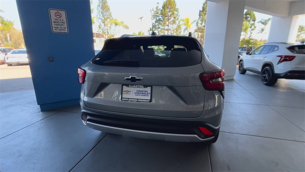 new 2025 Chevrolet Trax car, priced at $23,342