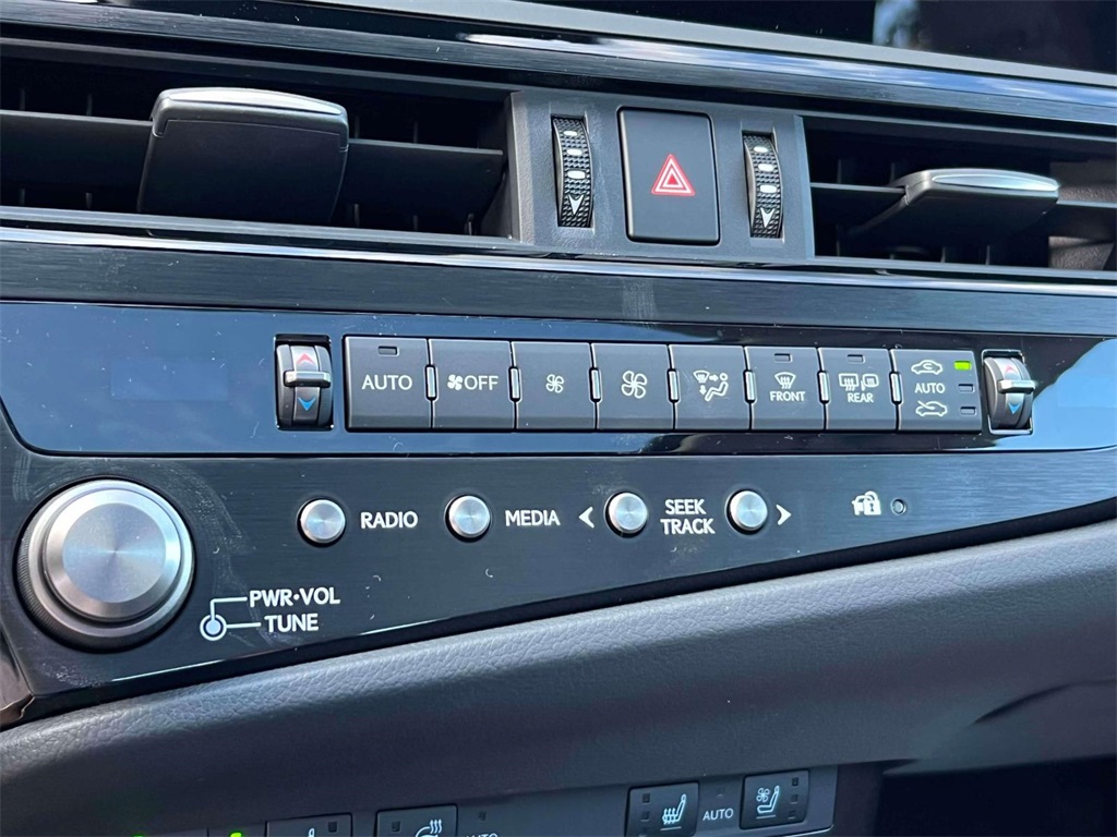 new 2025 Lexus ES car, priced at $48,344