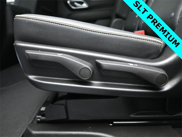 used 2022 GMC Yukon car, priced at $44,739