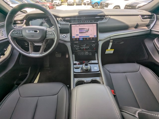 new 2025 Jeep Grand Cherokee car, priced at $44,730