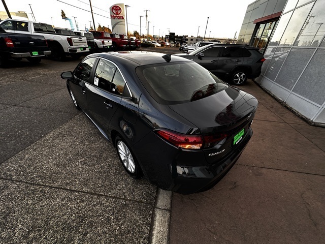 new 2025 Toyota Corolla Hybrid car