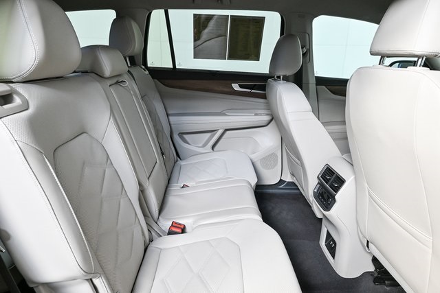 used 2024 Volkswagen Atlas car, priced at $32,200