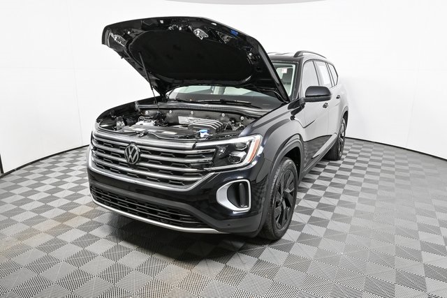 used 2024 Volkswagen Atlas car, priced at $32,200