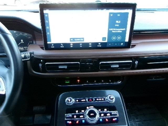 used 2021 Lincoln Nautilus car, priced at $34,629