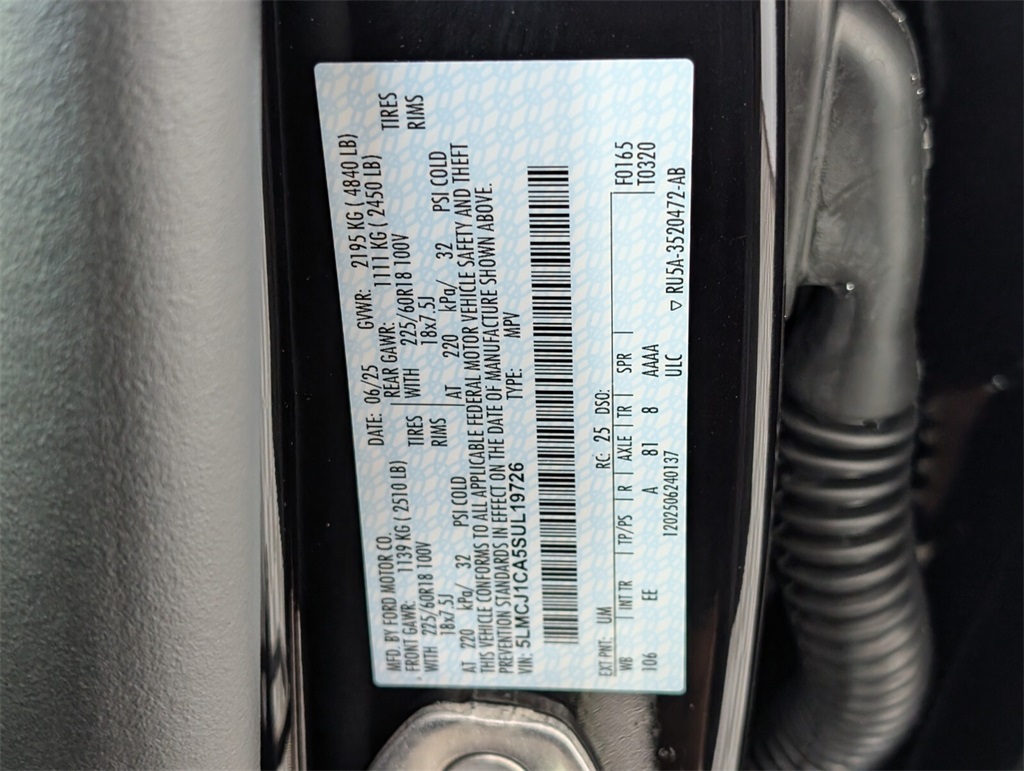 new 2025 Lincoln Corsair car, priced at $39,581