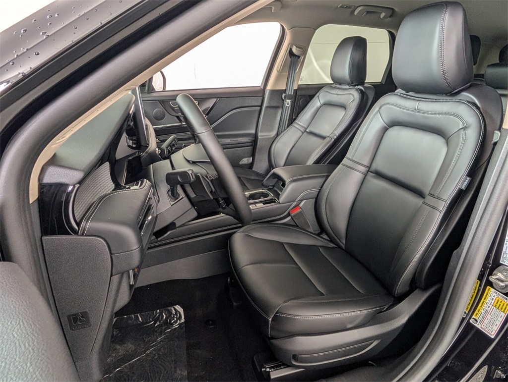 new 2025 Lincoln Corsair car, priced at $39,581