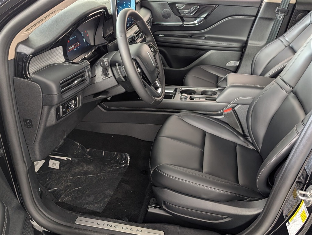 new 2025 Lincoln Corsair car, priced at $39,581