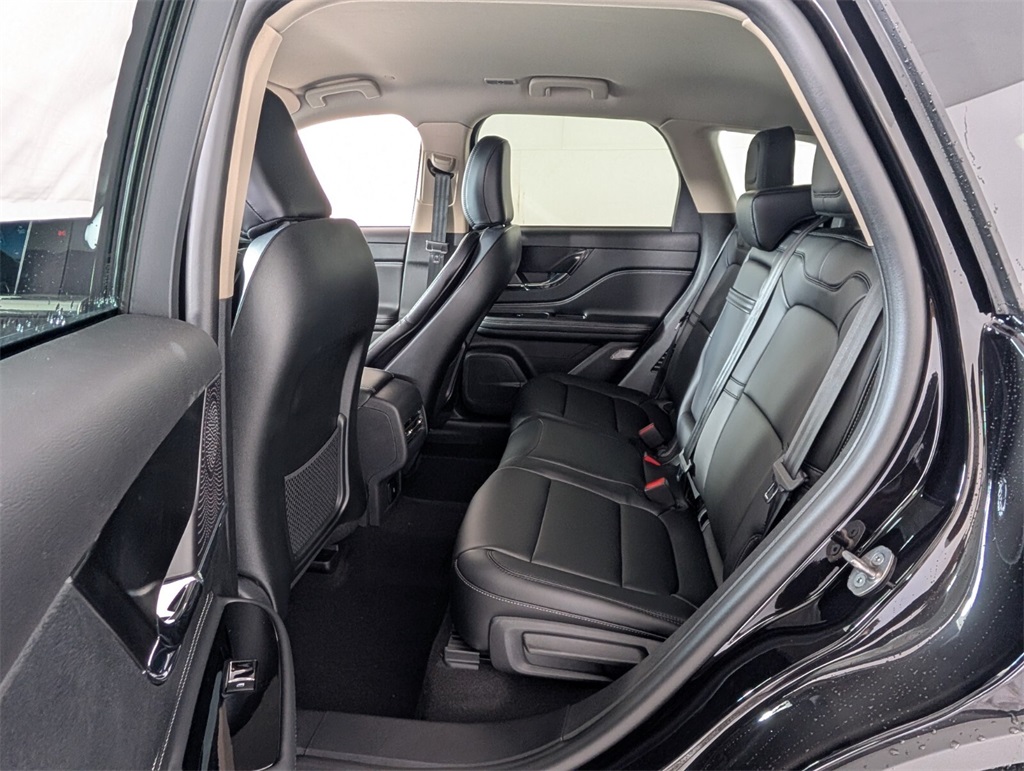 new 2025 Lincoln Corsair car, priced at $39,581
