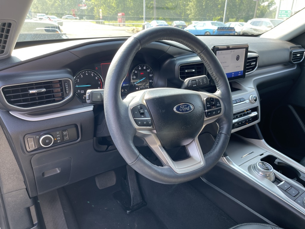 used 2023 Ford Explorer car, priced at $33,000