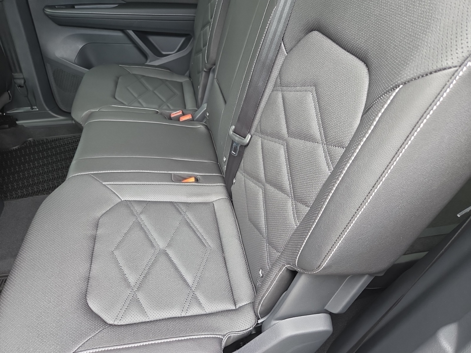 new 2026 Volkswagen Atlas car