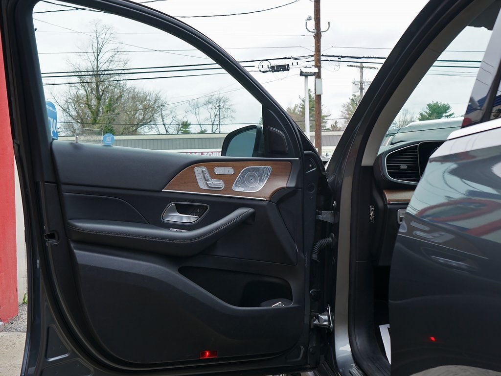used 2020 Mercedes-Benz GLS car, priced at $33,995