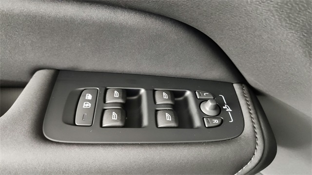 new 2026 Volvo XC60 car, priced at $63,965