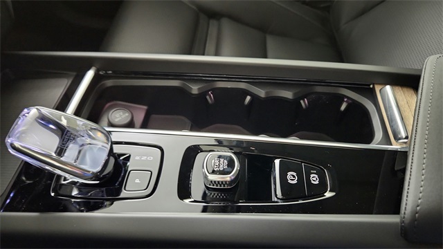new 2026 Volvo XC60 car, priced at $63,965