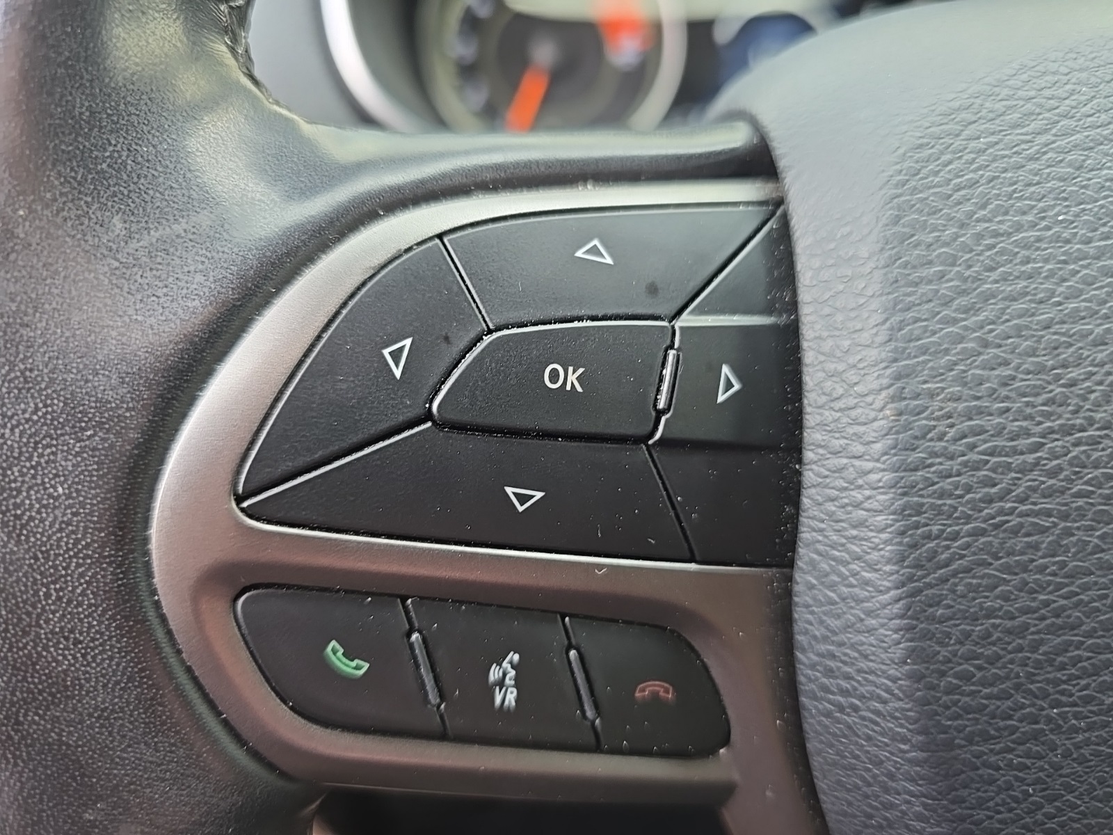 used 2020 Jeep Cherokee car, priced at $19,105