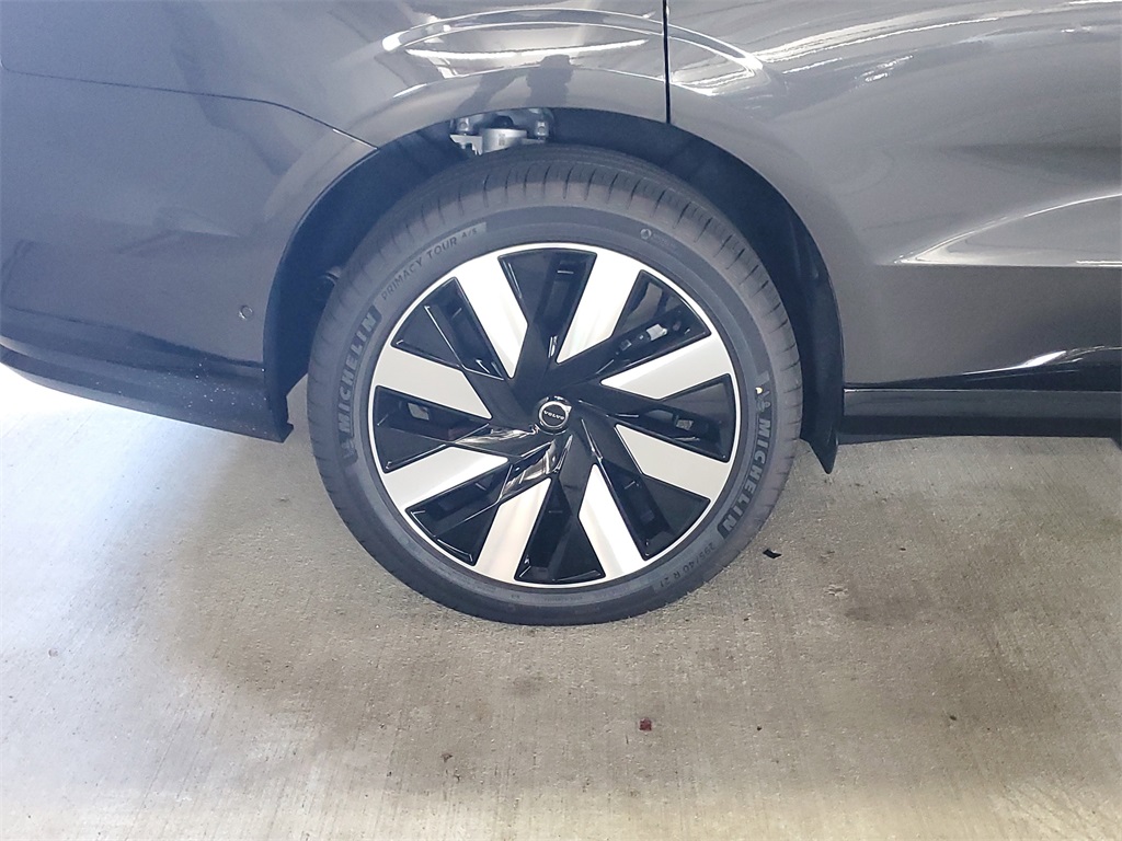 new 2025 Volvo EX90 car, priced at $81,839