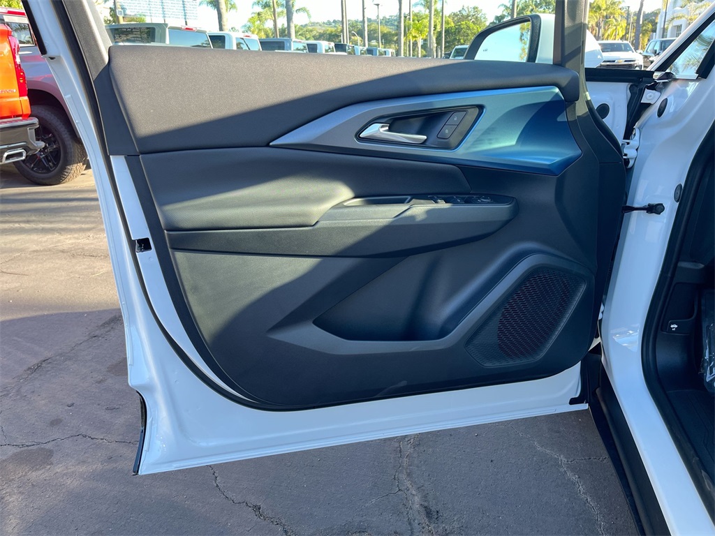 new 2025 Chevrolet Equinox EV car, priced at $38,026