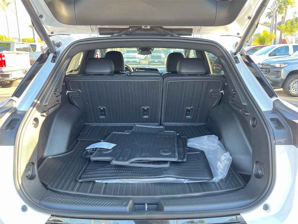 new 2025 Chevrolet Equinox EV car, priced at $38,026