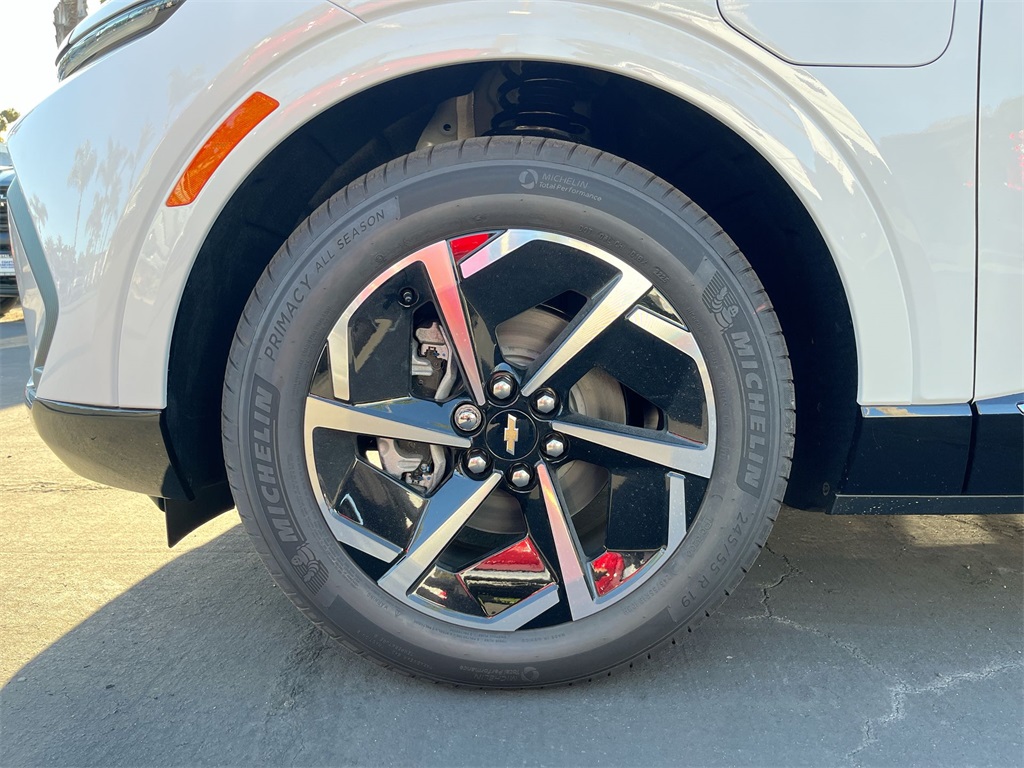 new 2025 Chevrolet Equinox EV car, priced at $38,026