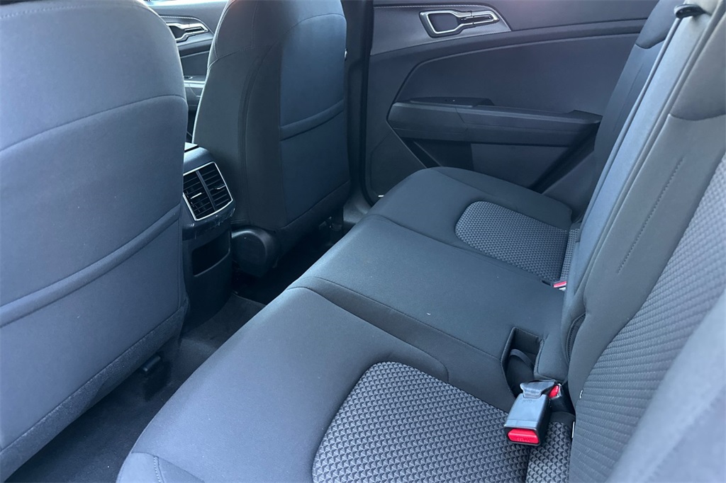 new 2025 Kia Sportage Hybrid car, priced at $30,828