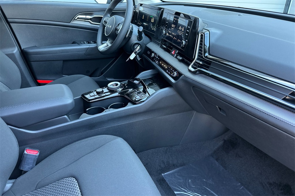 new 2025 Kia Sportage Hybrid car, priced at $30,828