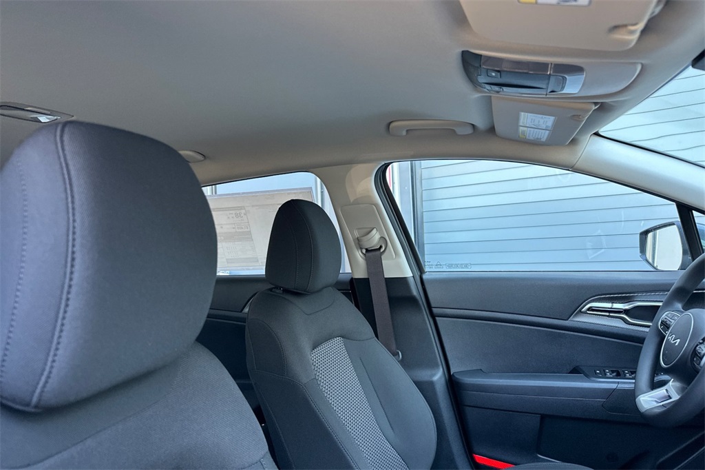 new 2025 Kia Sportage Hybrid car, priced at $30,828