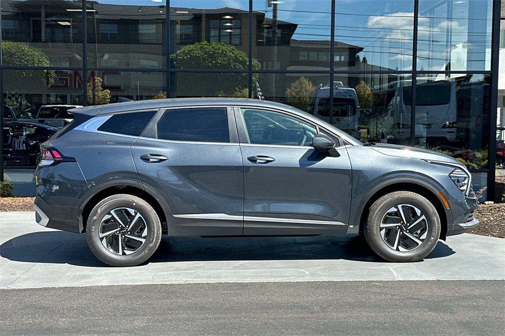 new 2025 Kia Sportage Hybrid car, priced at $30,828