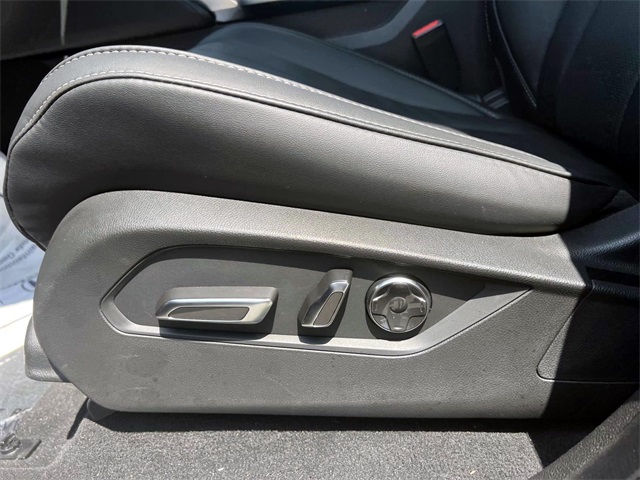 used 2024 Acura MDX car, priced at $49,041