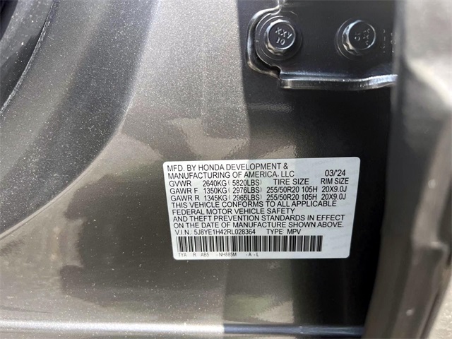 used 2024 Acura MDX car, priced at $49,041