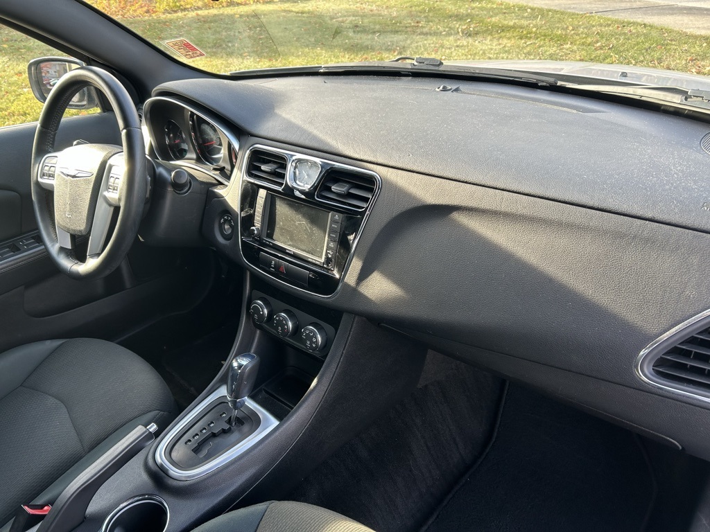 used 2011 Chrysler 200 car, priced at $5,725