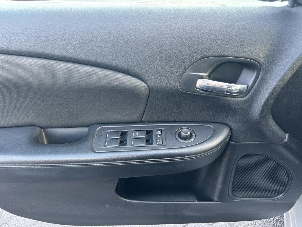 used 2011 Chrysler 200 car, priced at $5,725