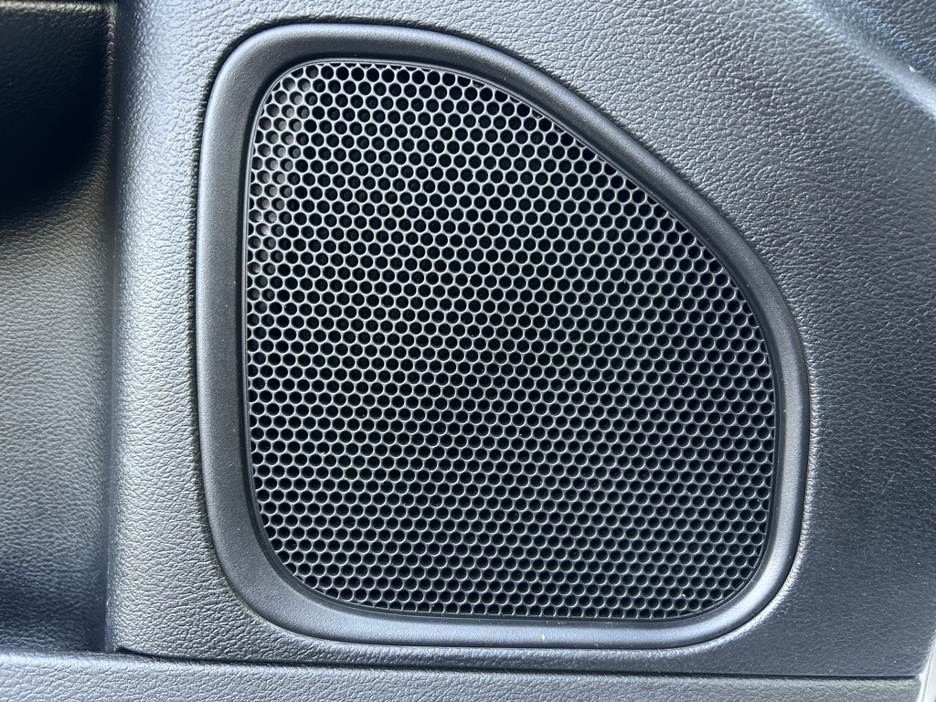 used 2011 Chrysler 200 car, priced at $5,725