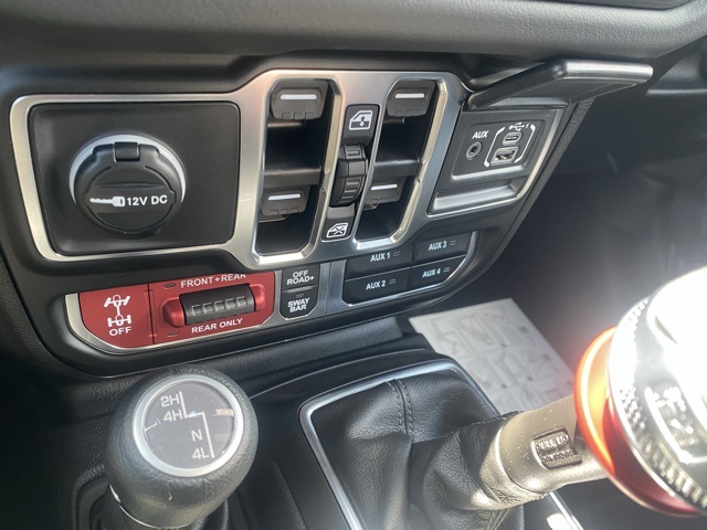 new 2025 Jeep Wrangler car, priced at $45,836