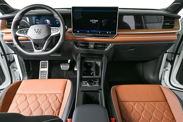 new 2025 Volkswagen Tiguan car, priced at $44,556