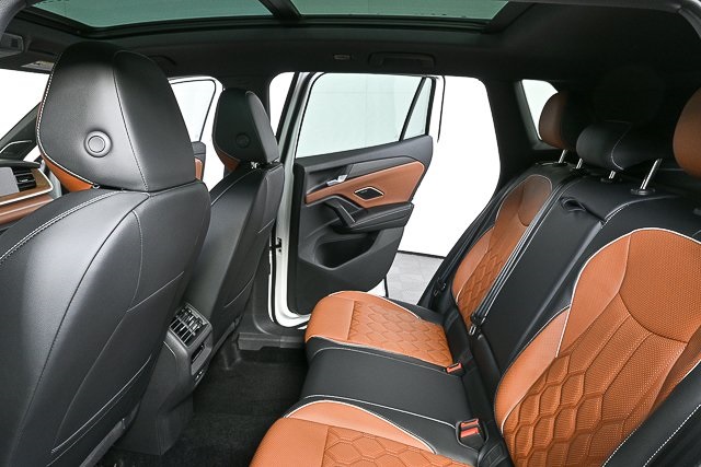 new 2025 Volkswagen Tiguan car, priced at $44,556