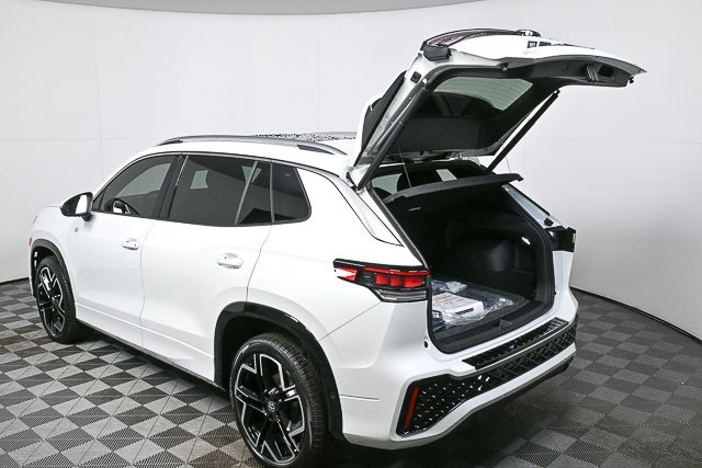 new 2025 Volkswagen Tiguan car, priced at $44,556
