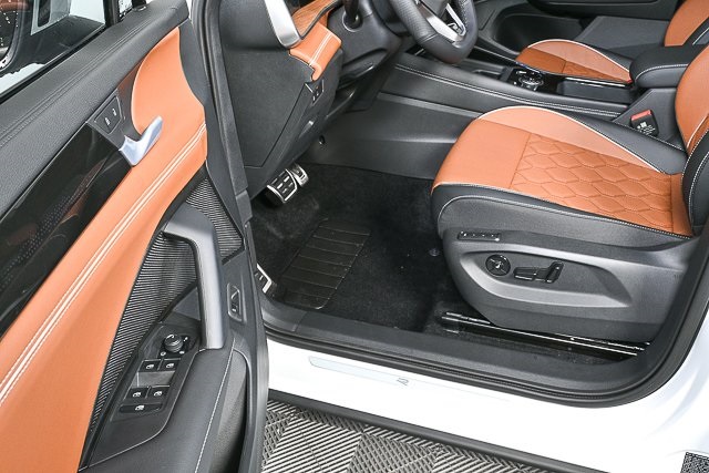 new 2025 Volkswagen Tiguan car, priced at $44,556