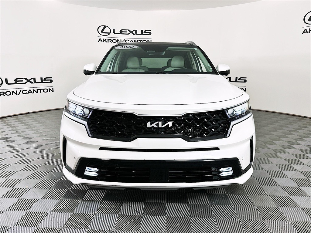 used 2022 Kia Sorento Plug-In Hybrid car, priced at $33,490