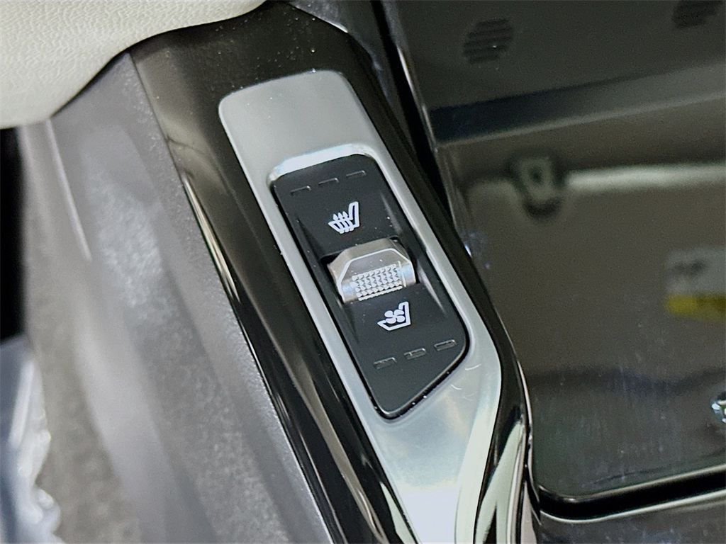 used 2022 Kia Sorento Plug-In Hybrid car, priced at $33,490