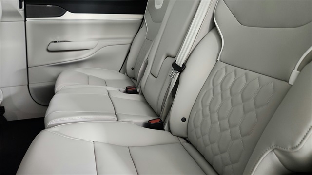 new 2025 Volvo EX90 car, priced at $85,395