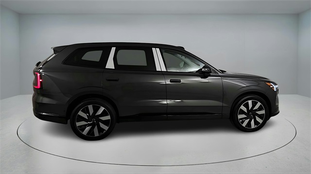 new 2025 Volvo EX90 car, priced at $85,395