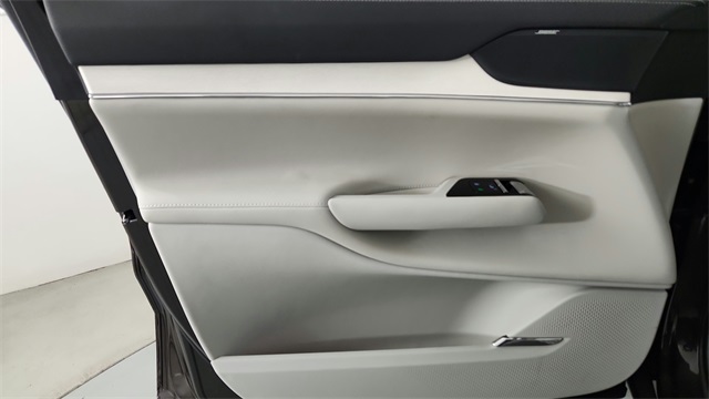 new 2025 Volvo EX90 car, priced at $85,395