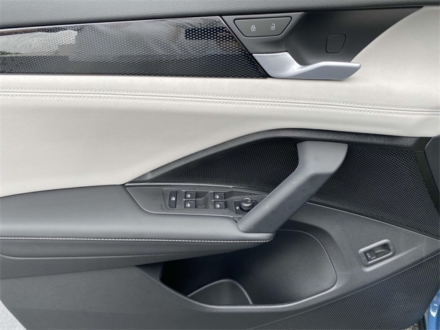 new 2025 Volkswagen Tiguan car, priced at $36,031