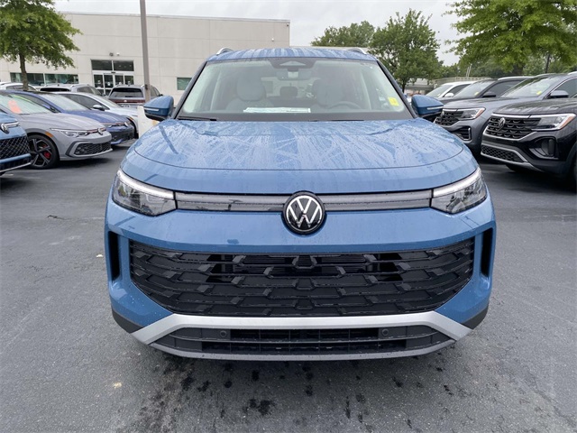 new 2025 Volkswagen Tiguan car, priced at $36,031