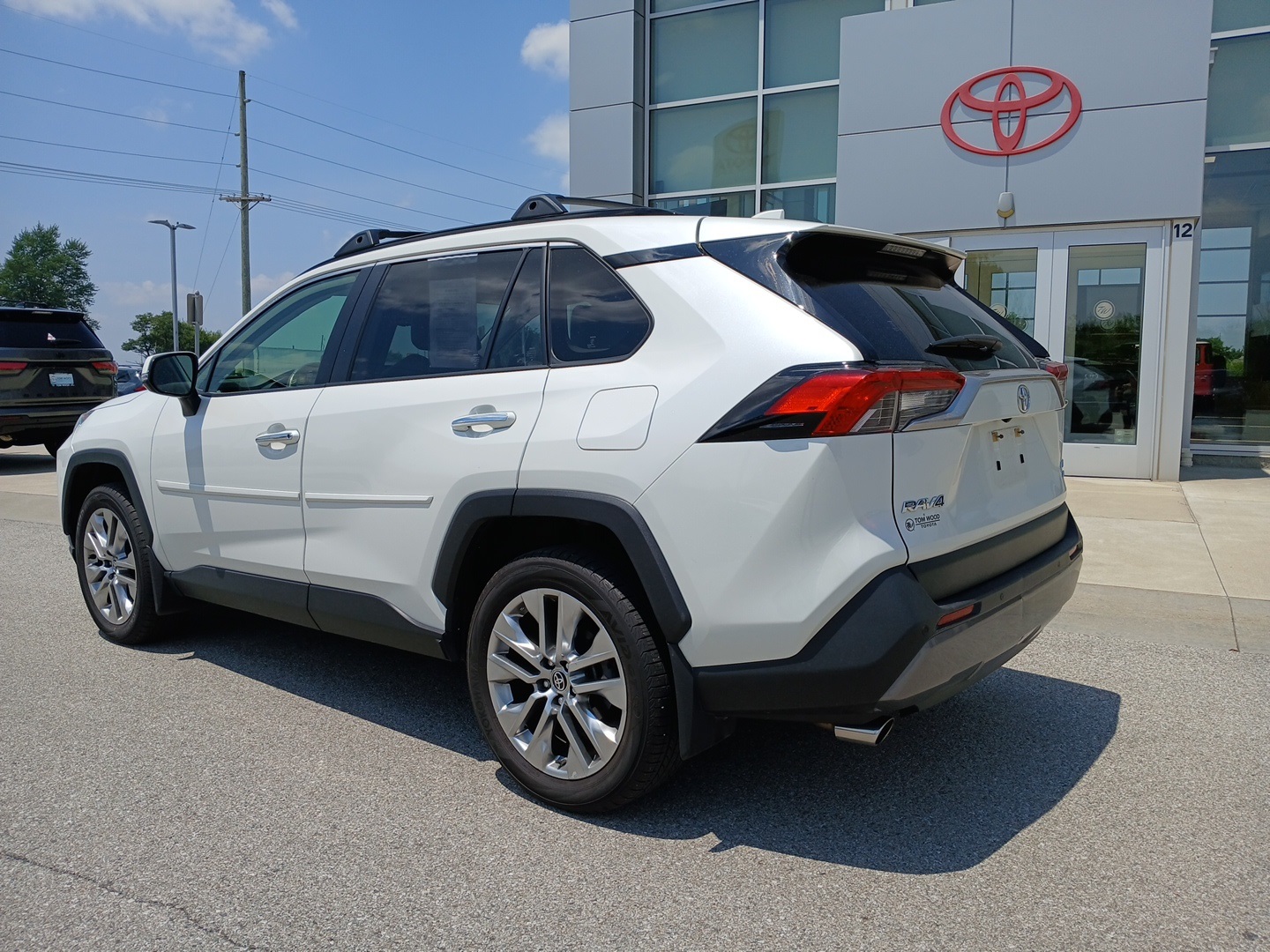 used 2020 Toyota RAV4 car, priced at $31,836
