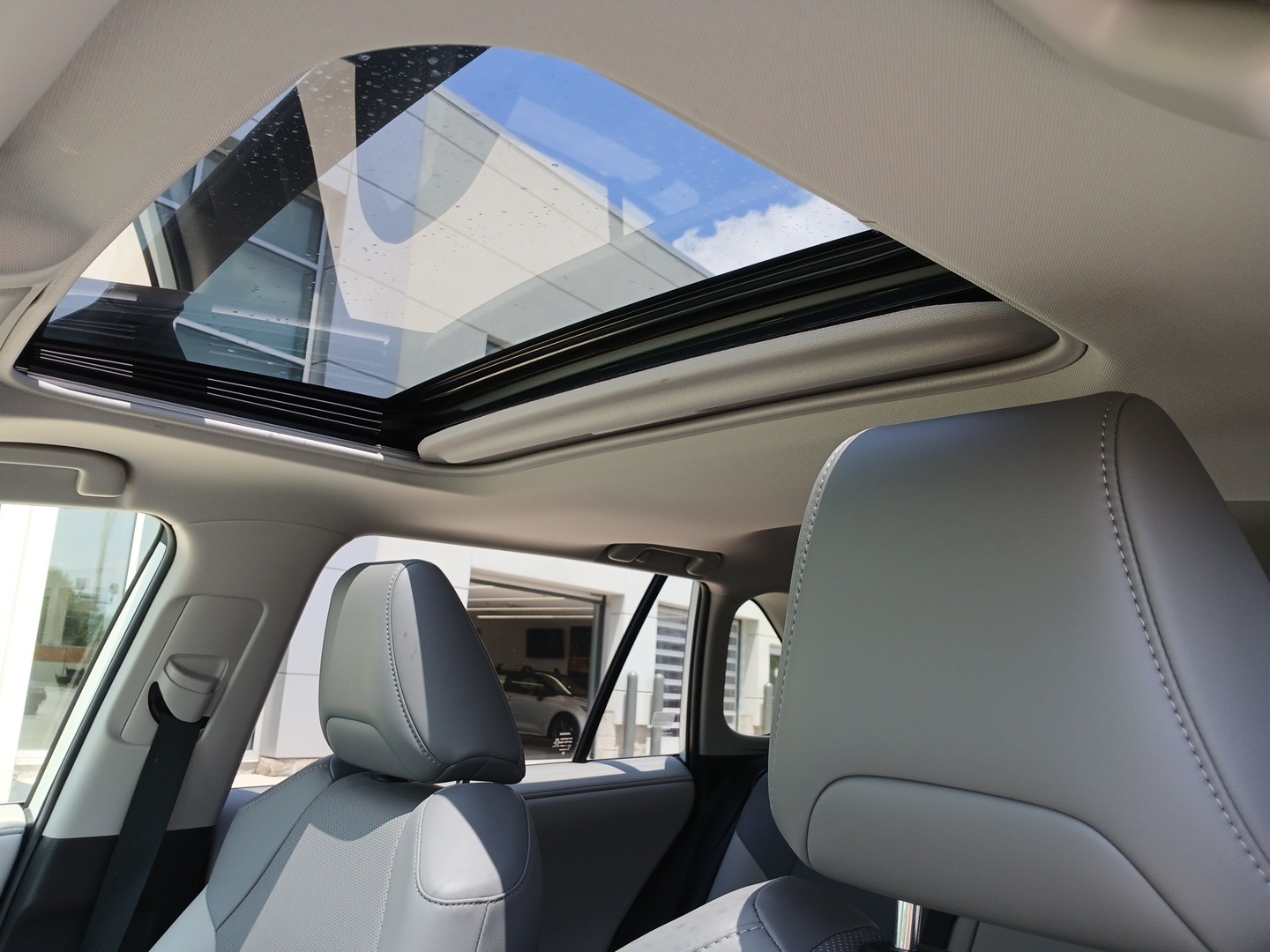 used 2020 Toyota RAV4 car, priced at $31,836