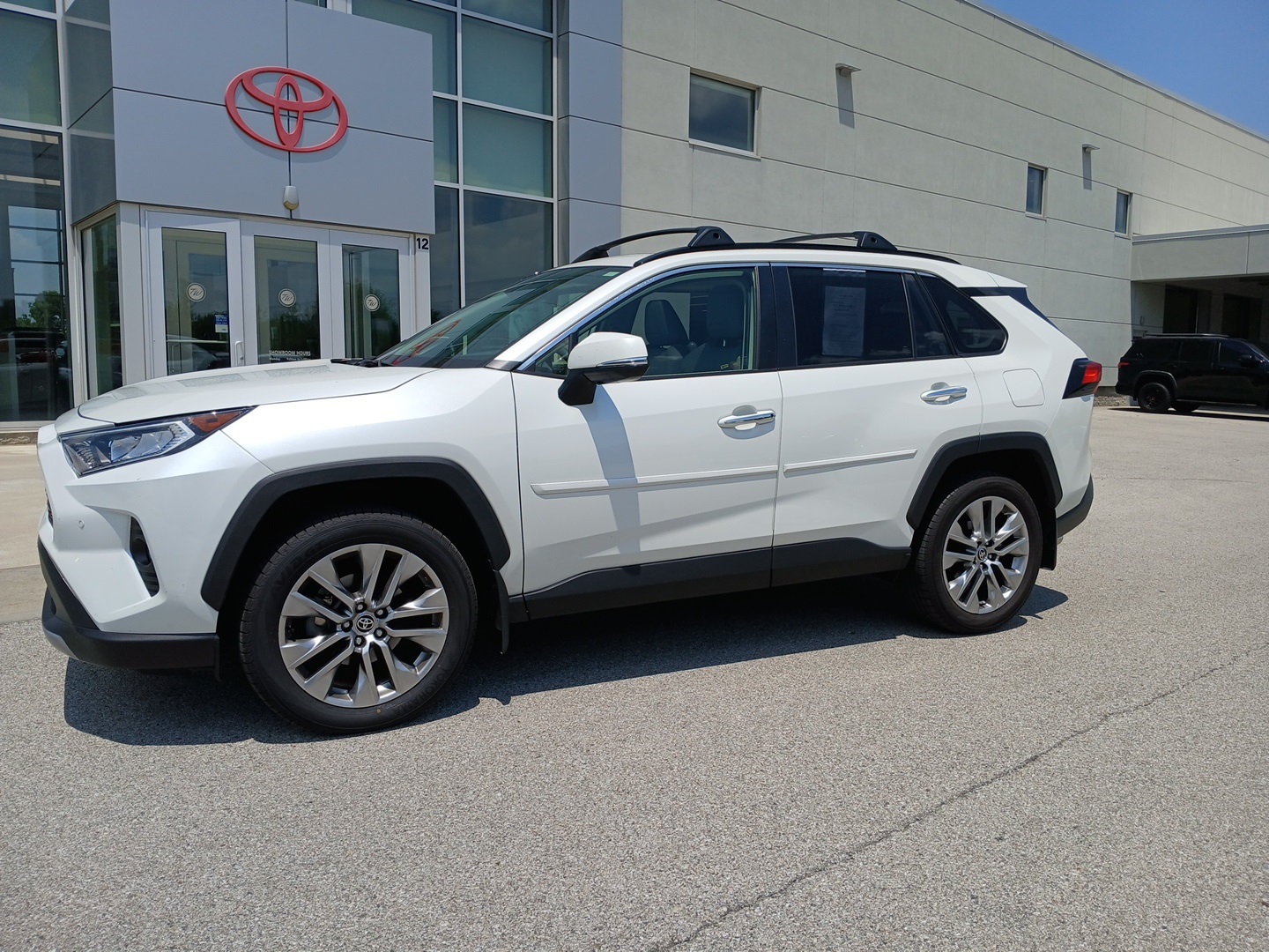 used 2020 Toyota RAV4 car, priced at $31,836