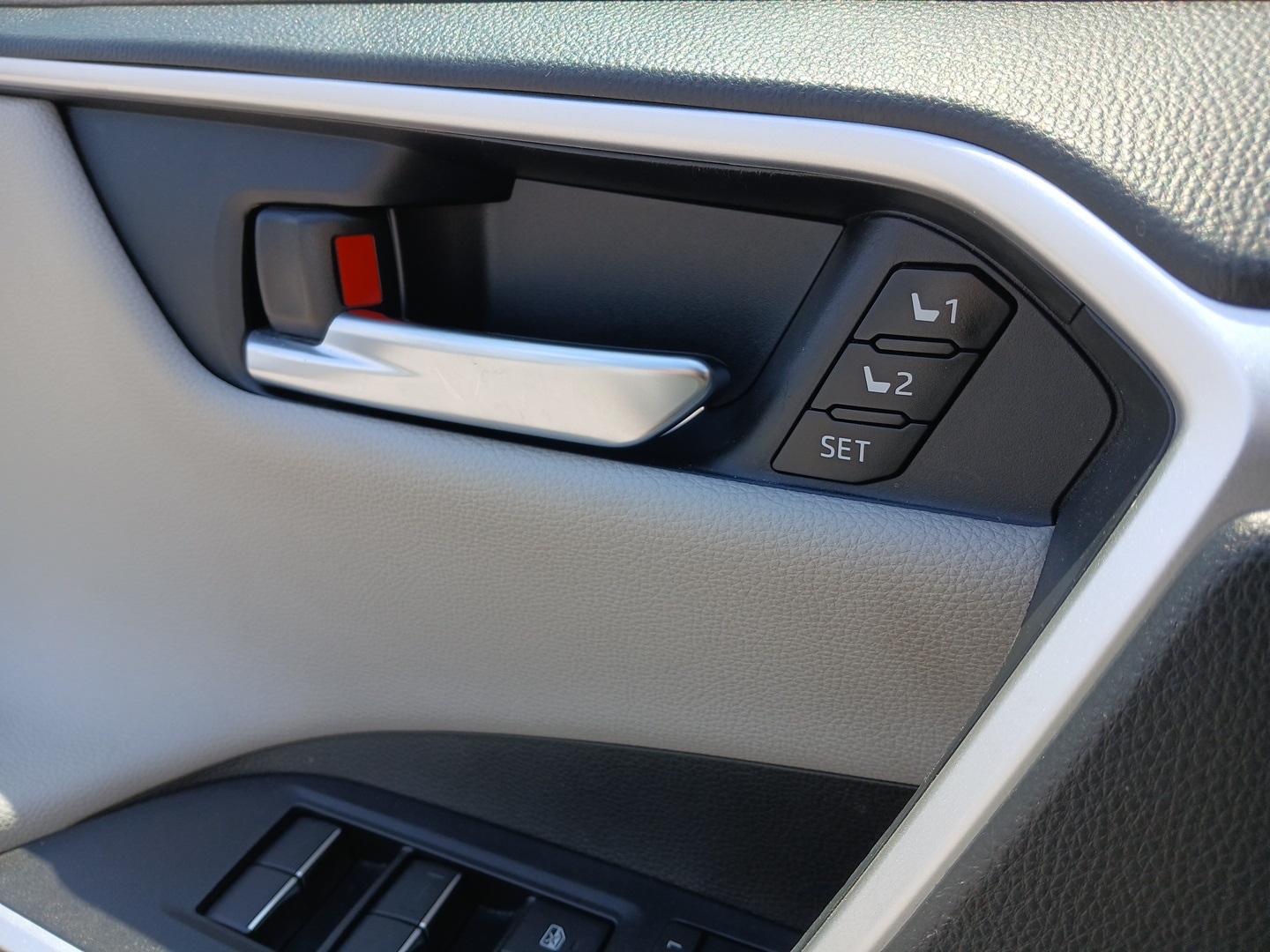 used 2020 Toyota RAV4 car, priced at $31,836
